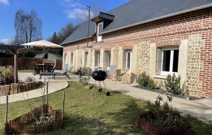 Le Nice Valmontais - Draps Et Serviettes Sur Demande Valmont  Buitenkant foto