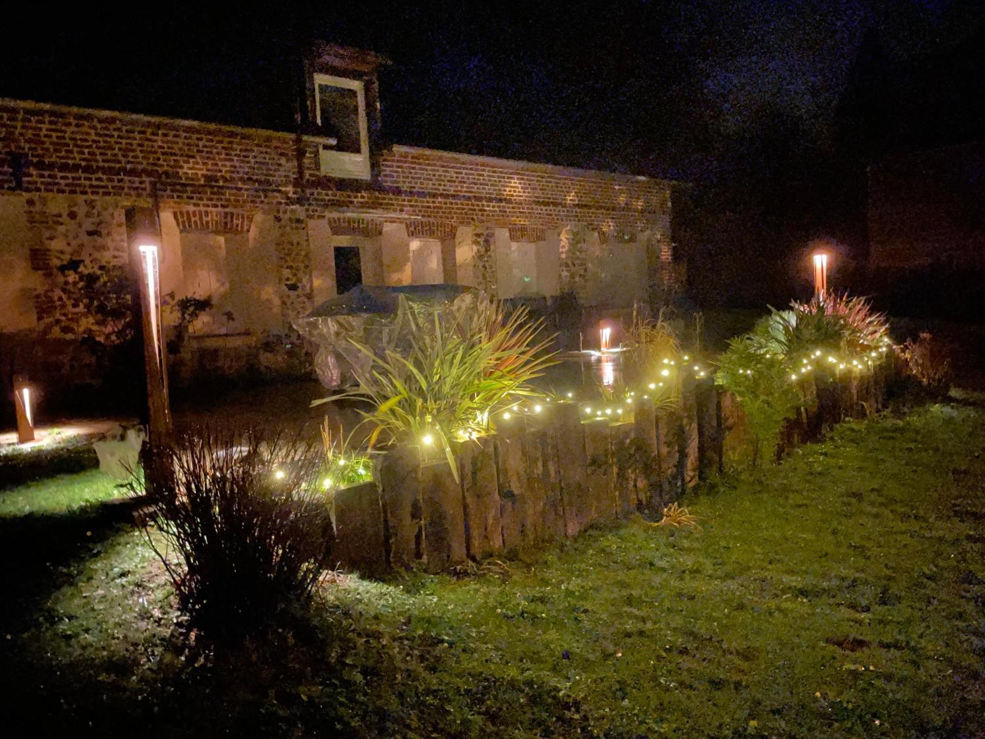 Le Nice Valmontais - Draps Et Serviettes Sur Demande Valmont  Buitenkant foto